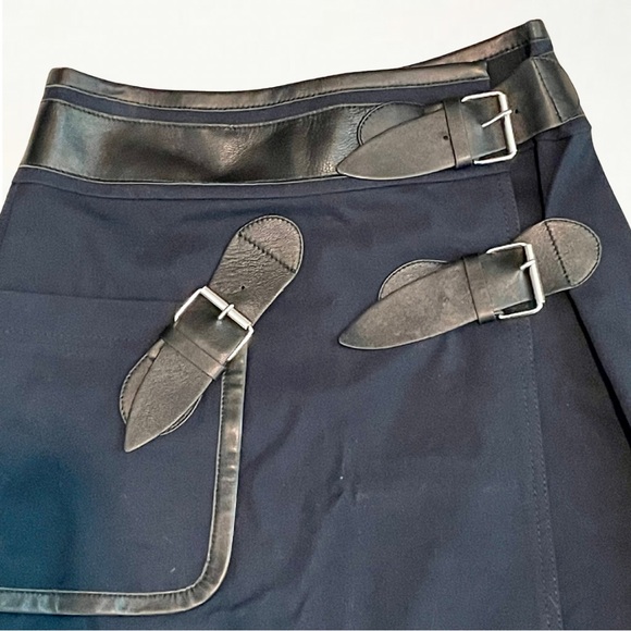 Derek Lam Navy & Black Leather Trim Belted Mini Wrap Skirt Size 0 - Picture 6 of 16